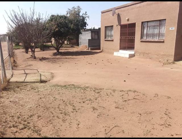 2 BEDROOM HOUSE FOR SALE IN MANKWENG